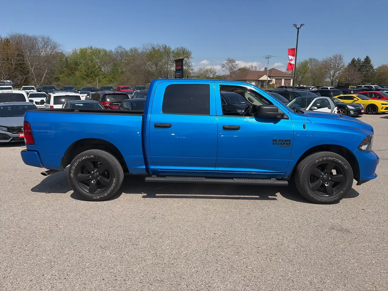 RAM 1500 снимка RAM 1500