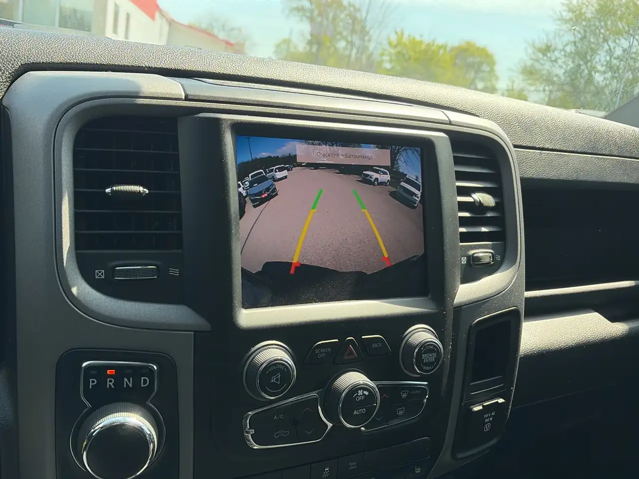 RAM 1500 снимка RAM 1500