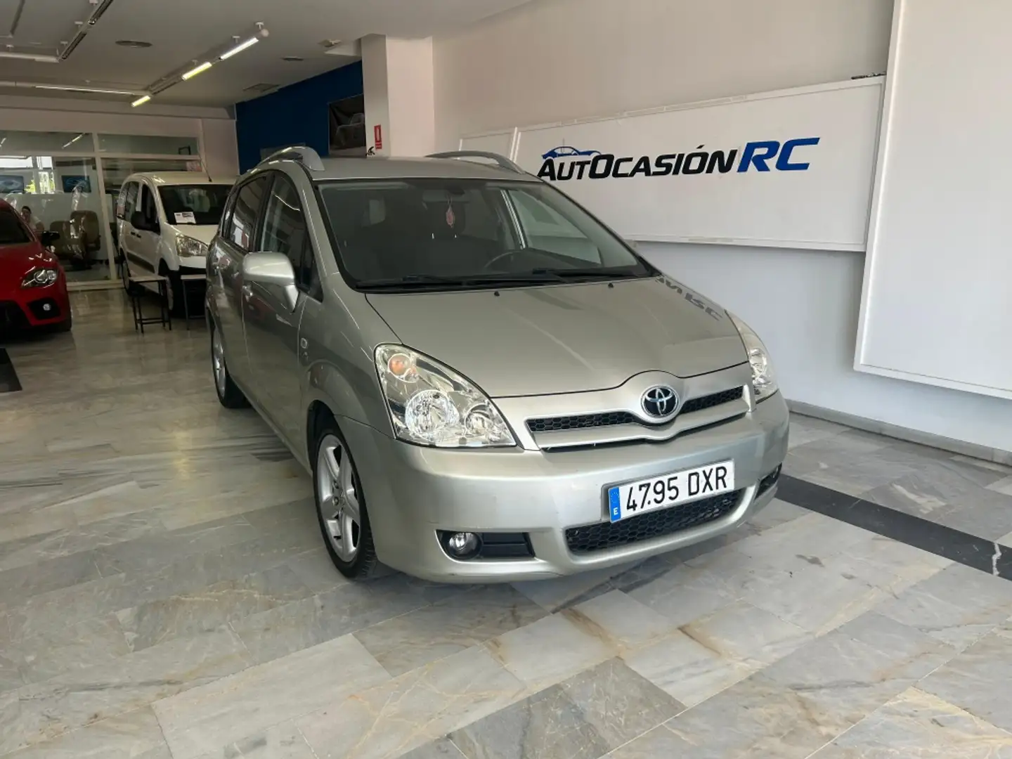 Toyota Corolla Verso 2.2D4D Sol Vert - 1