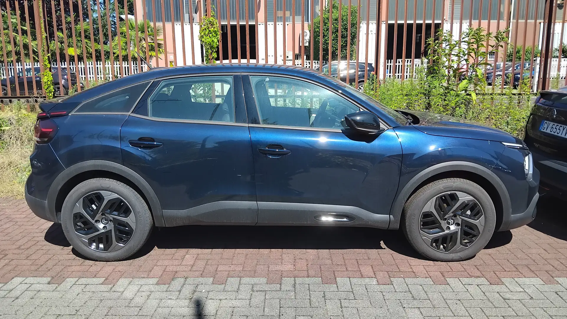 Citroen C4 C4 1.2 puretech Plus Blauw - 2