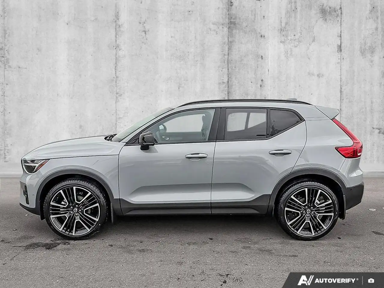 Volvo XC40 снимка Volvo XC40