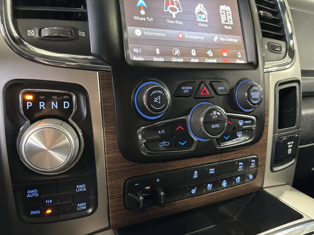 RAM 1500 снимка RAM 1500