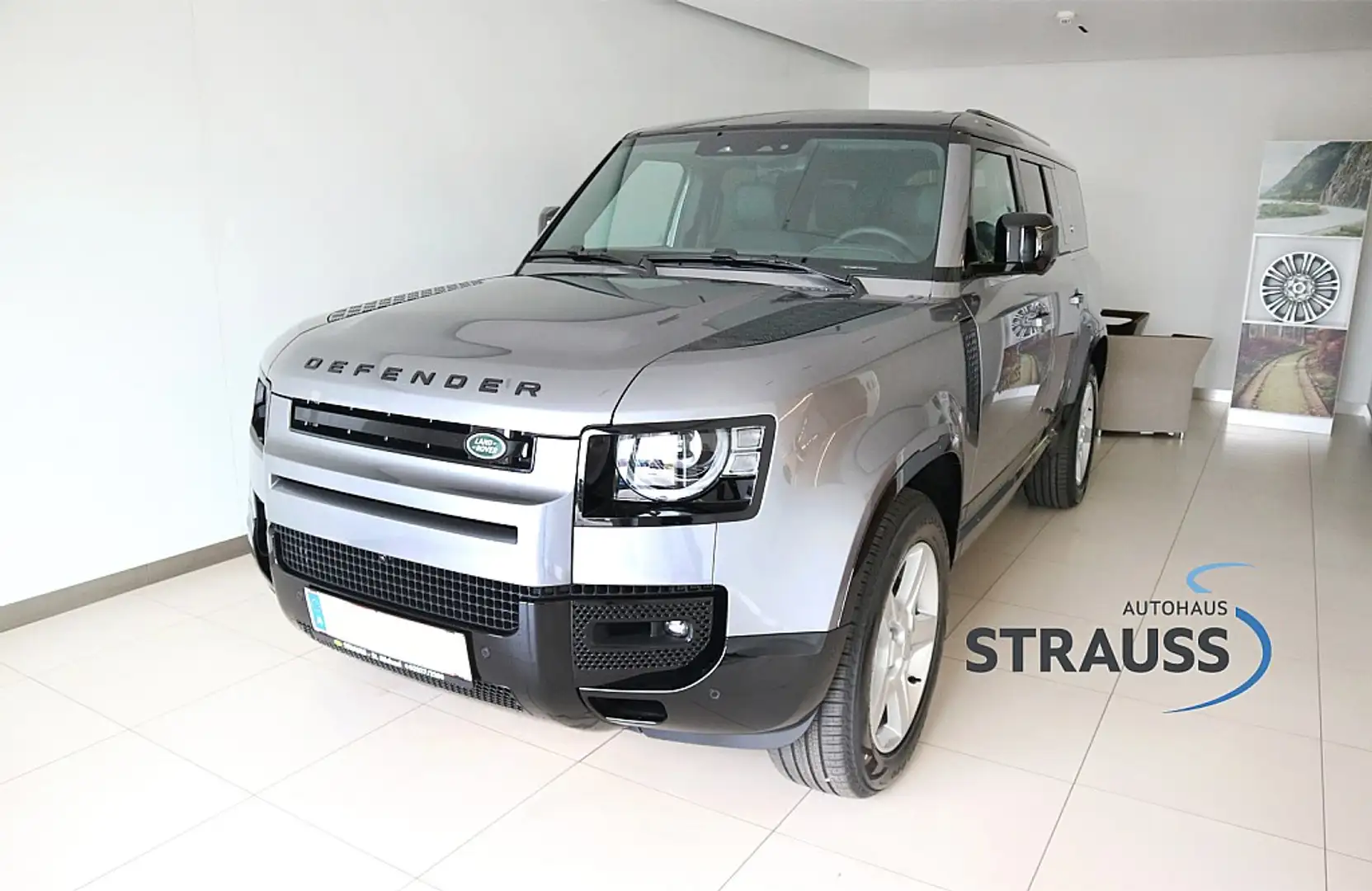 Land Rover Defender 130 D300 X-Dynamic SE AWD Aut. Grau - 1