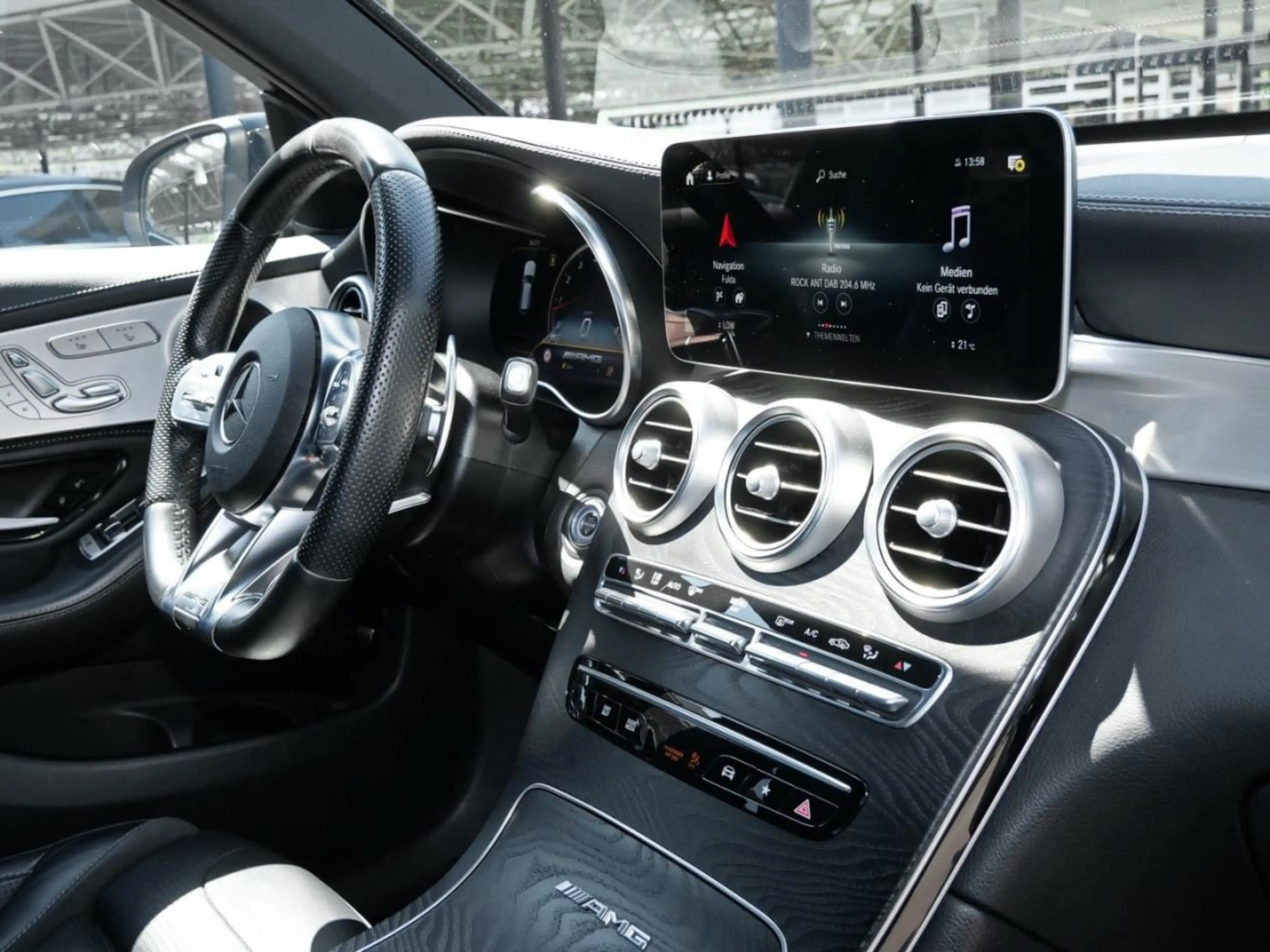Mercedes-Benz GLC 63 AMG 4M+ Night Distronic 360° AHK — photo 7
