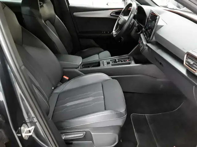 Cupra Leon view 8