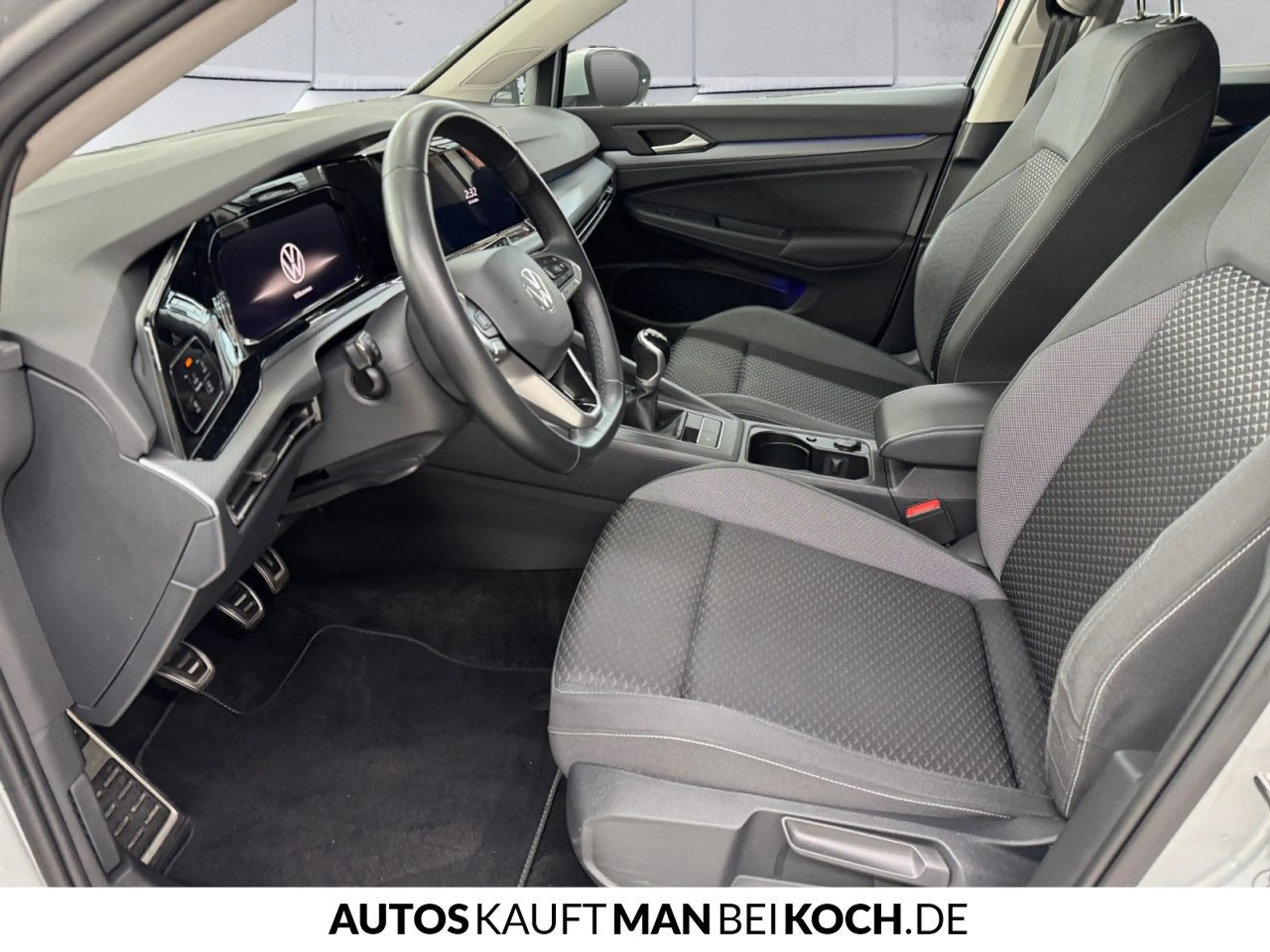Volkswagen Golf Variant 1.0 TSI Active AHK STHZG KAM NAV SHZ — photo 7