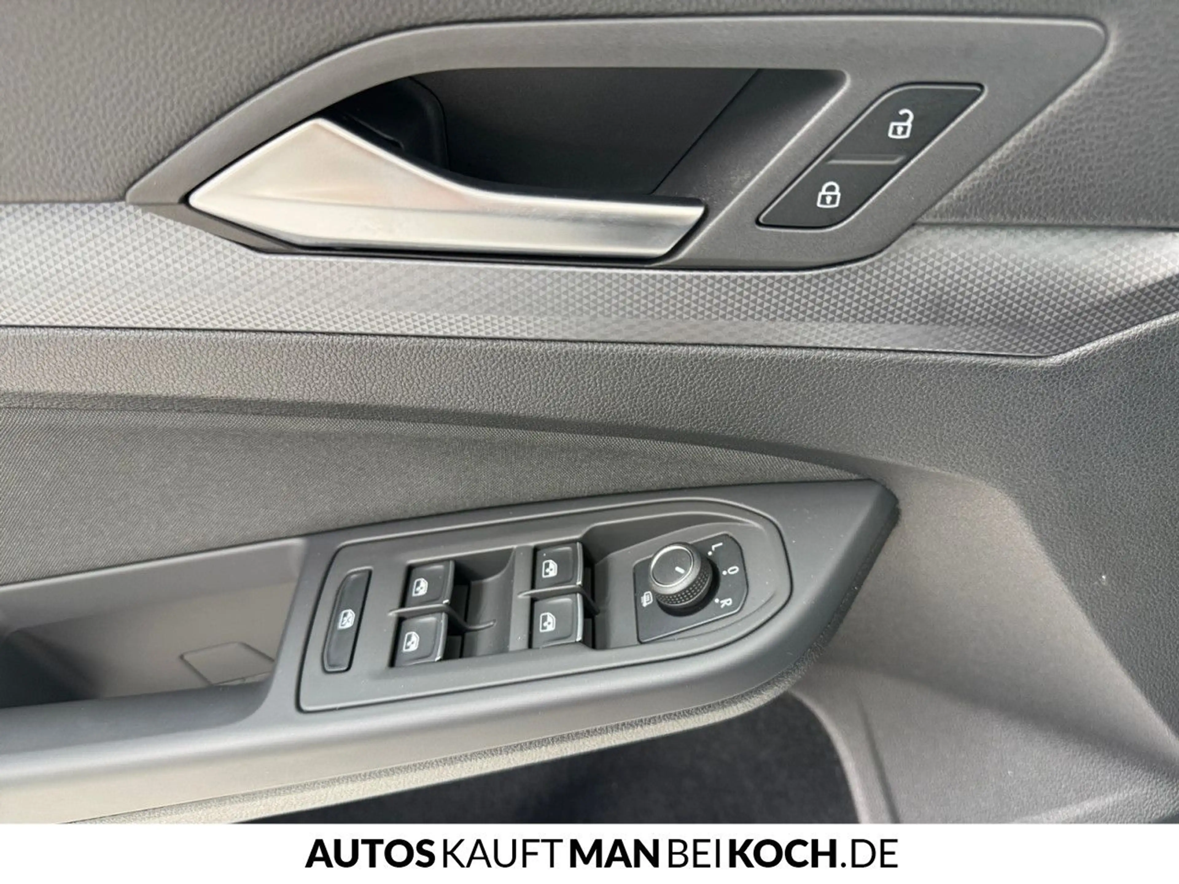 Volkswagen Golf Variant 1.0 TSI Active AHK STHZG KAM NAV SHZ — photo 14