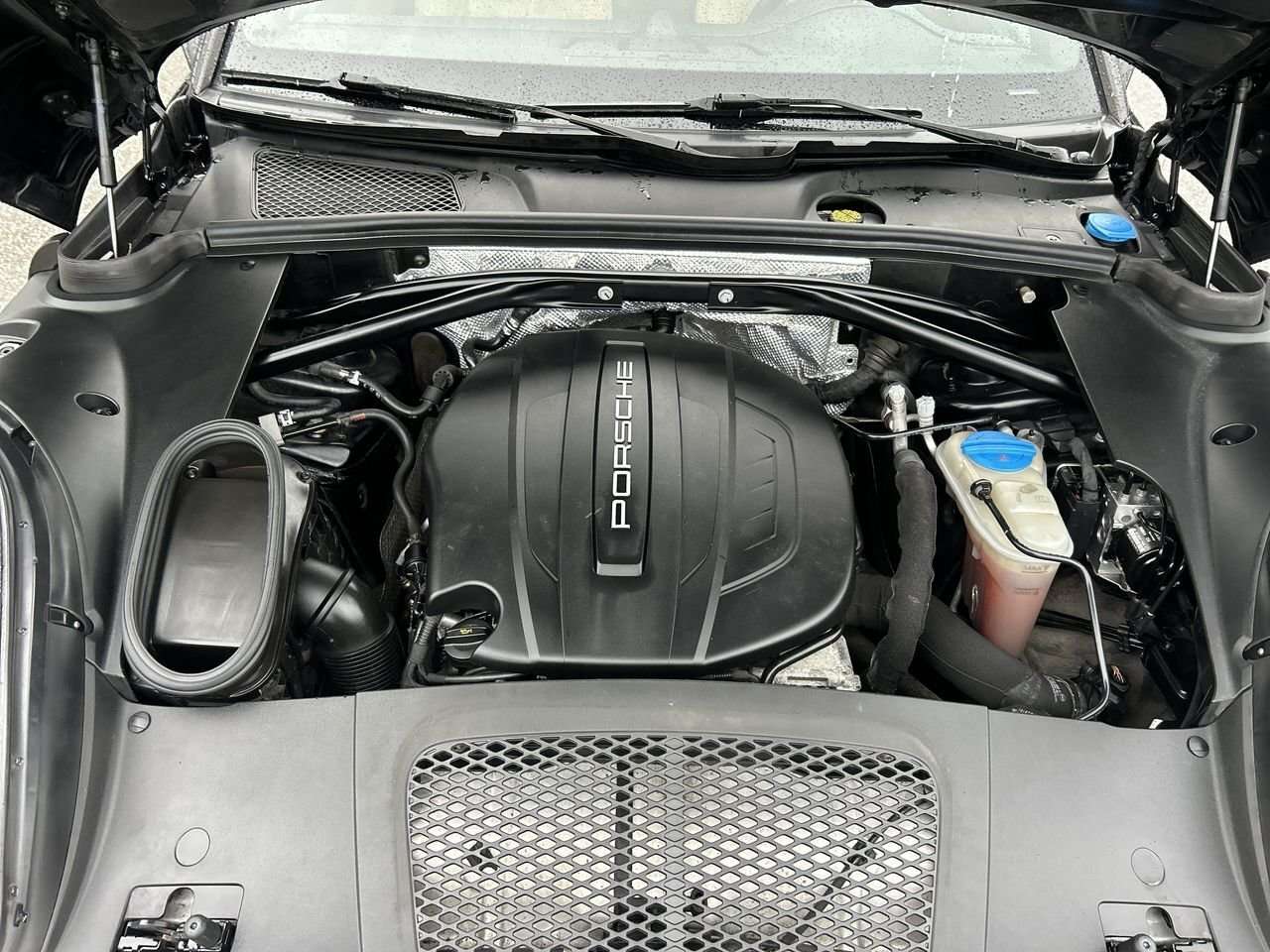 2017 Porsche Macan Premium Package | Heated Seats | Lane Assist | Blu thumb 34