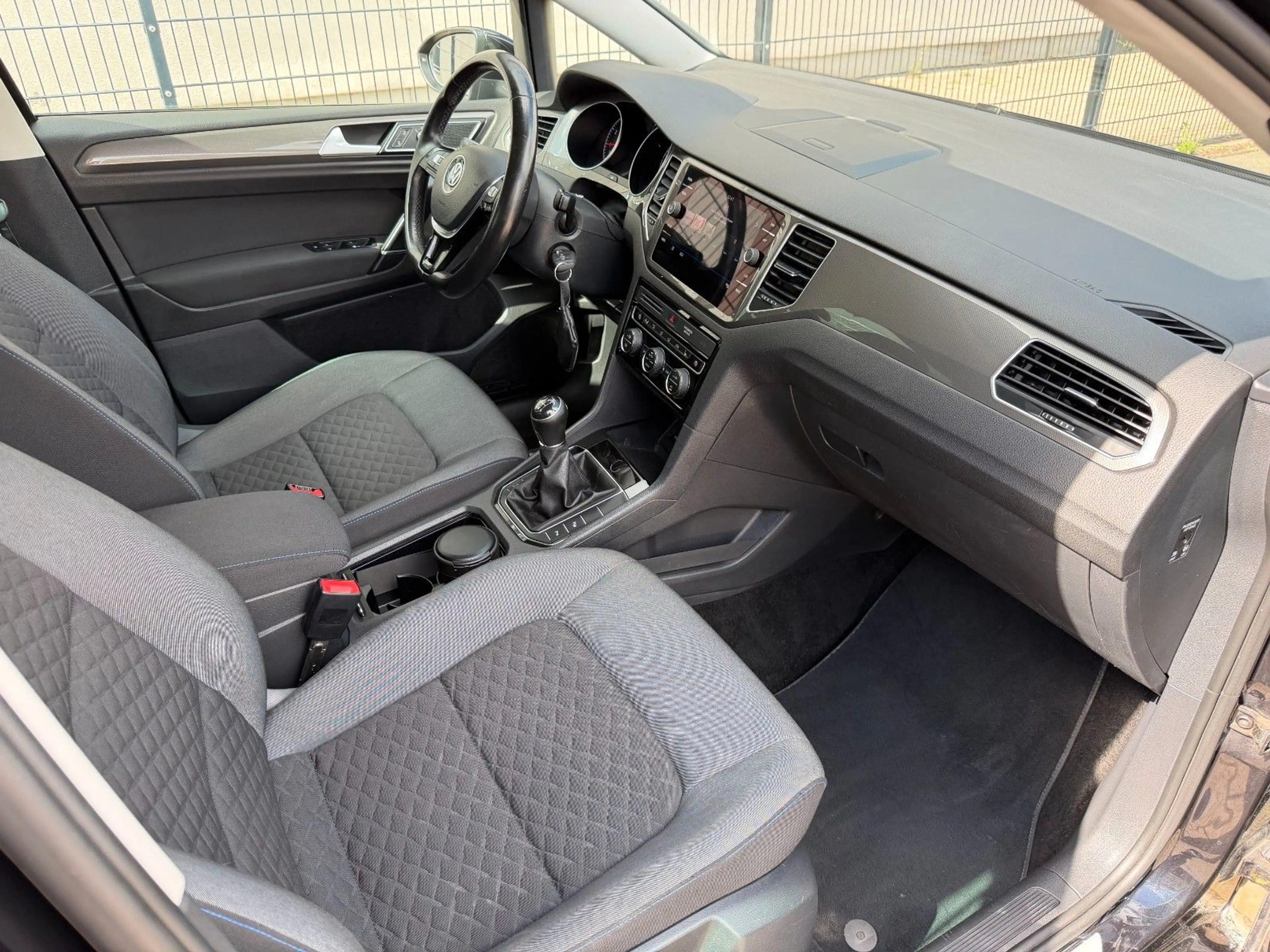 Volkswagen Golf Sportsvan VII Join ACC/NAVI/PDC/SHZ/CARPLAY — photo 11