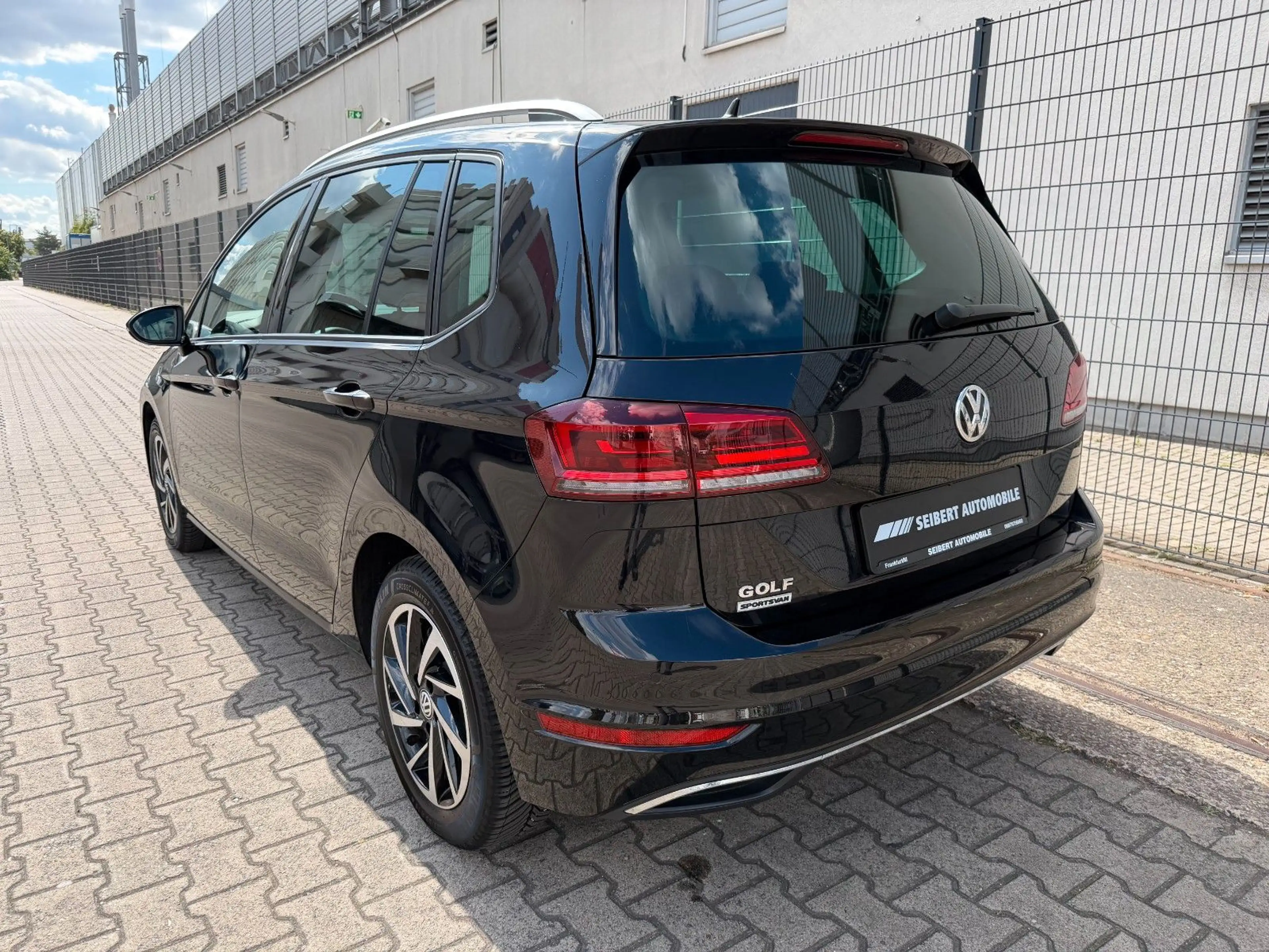 Volkswagen Golf Sportsvan VII Join ACC/NAVI/PDC/SHZ/CARPLAY — photo 7