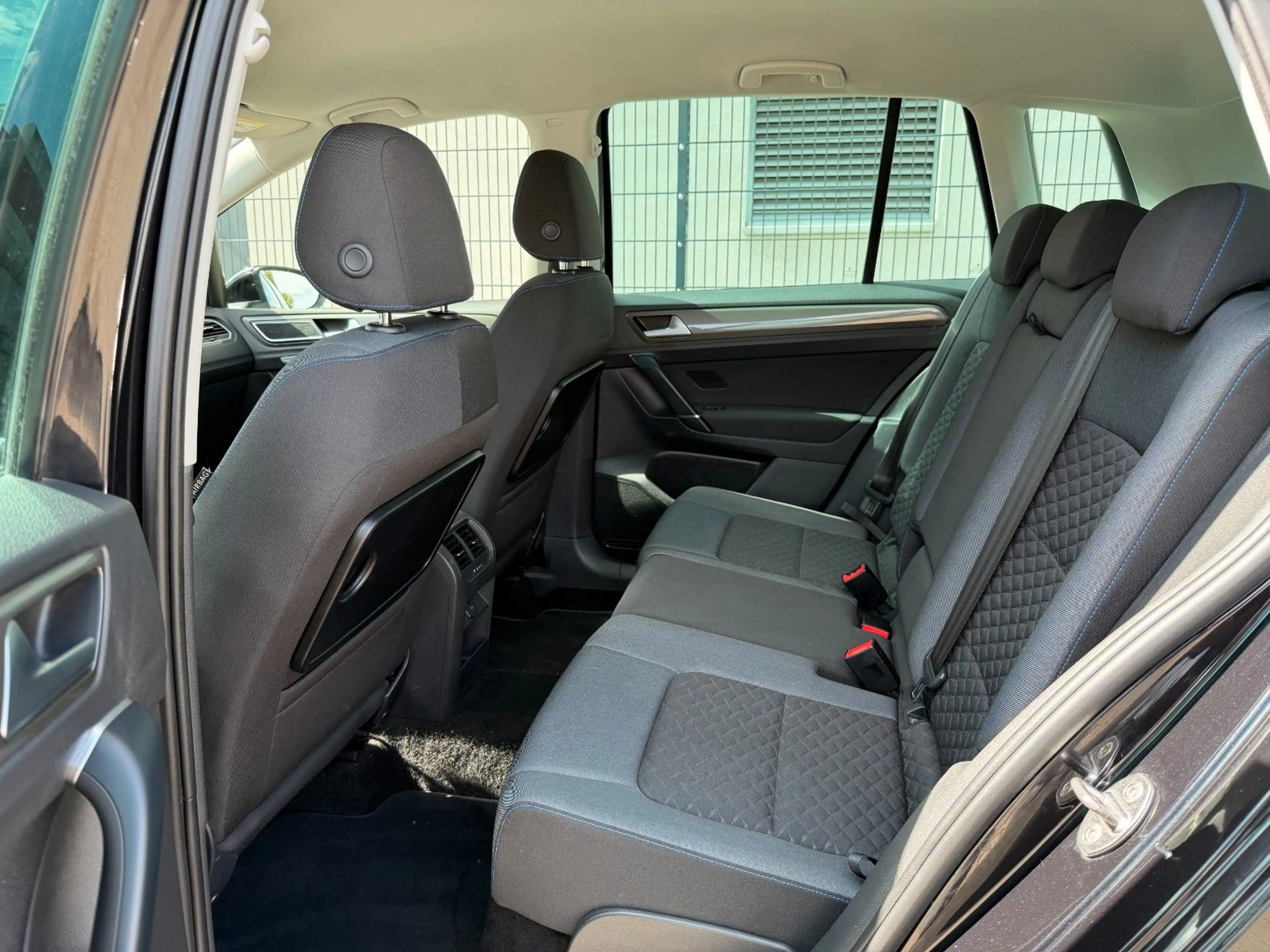 Volkswagen Golf Sportsvan VII Join ACC/NAVI/PDC/SHZ/CARPLAY — photo 13