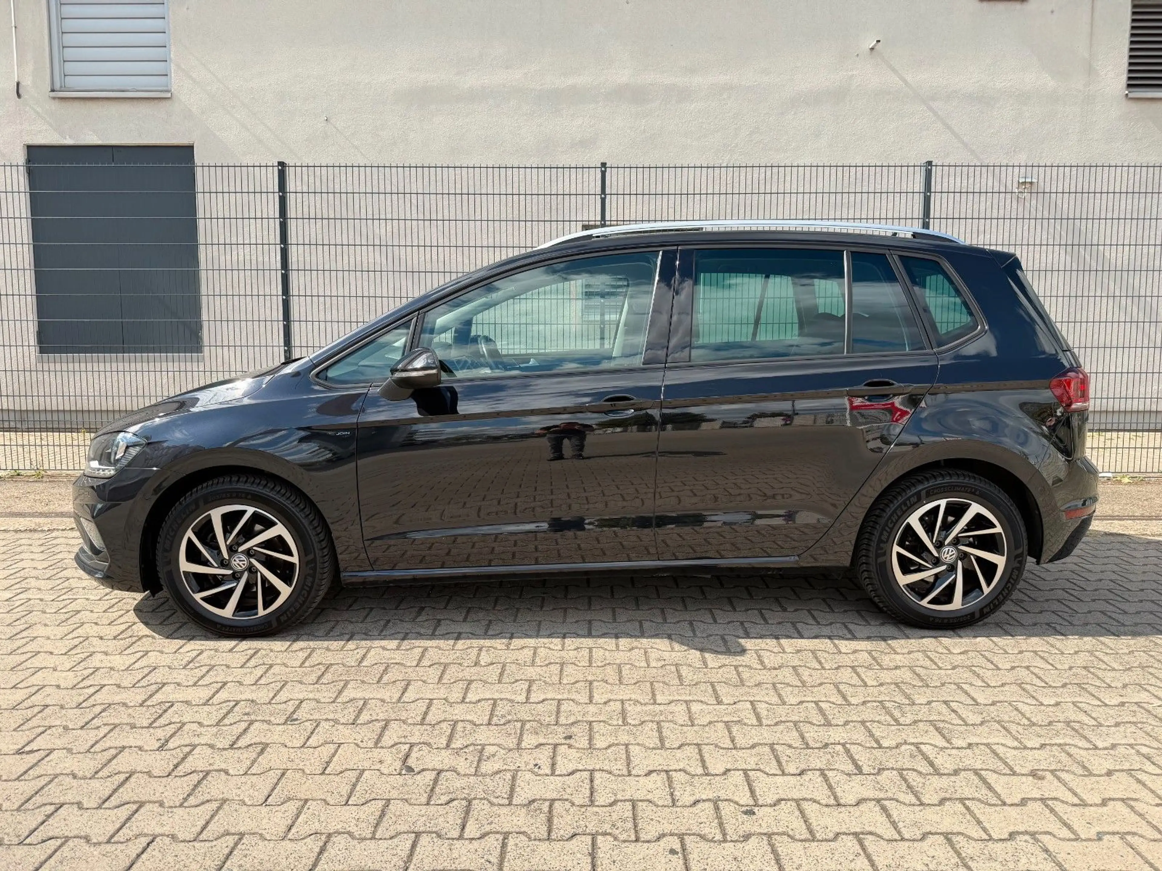 Volkswagen Golf Sportsvan VII Join ACC/NAVI/PDC/SHZ/CARPLAY — photo 8