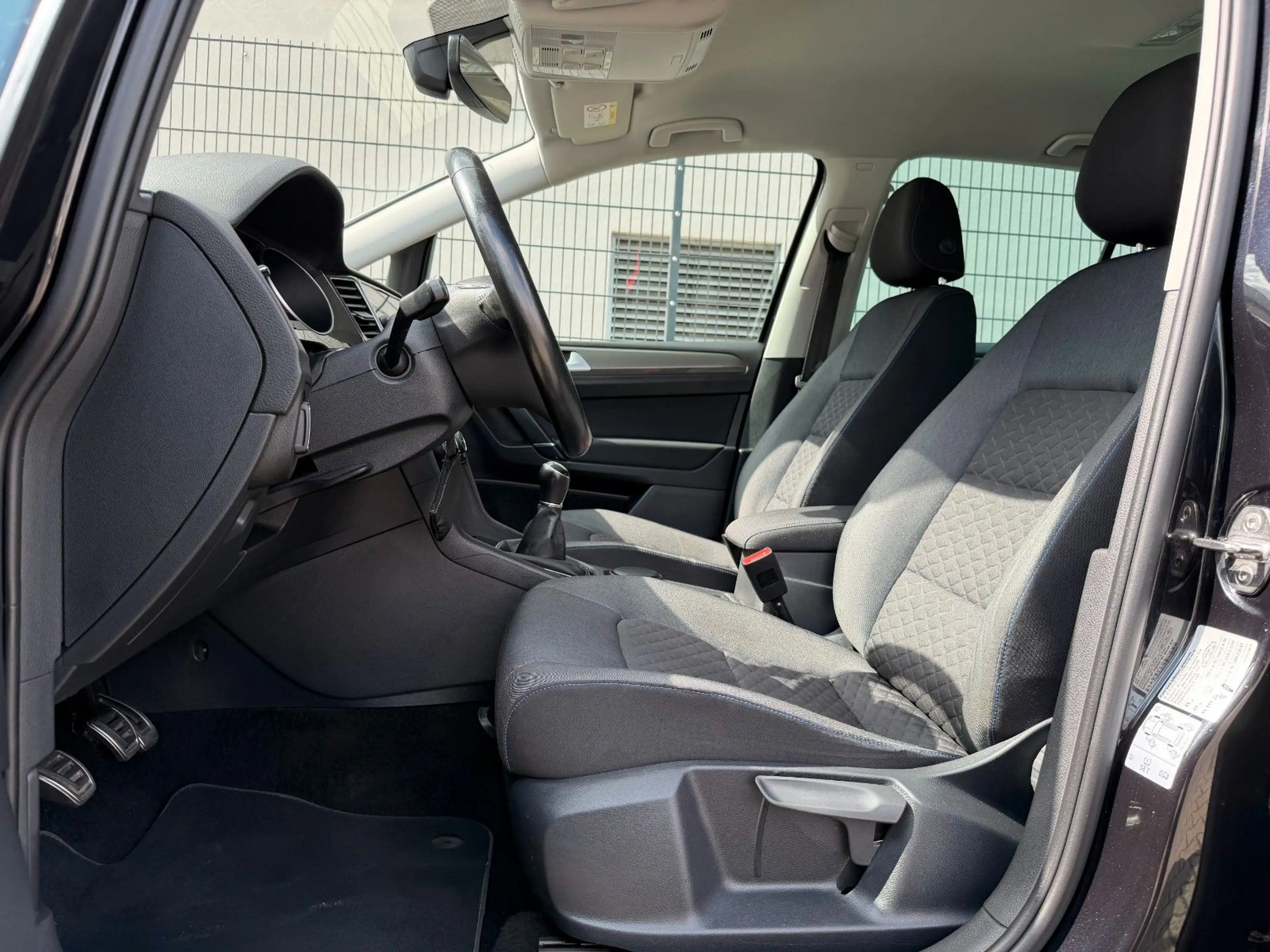 Volkswagen Golf Sportsvan VII Join ACC/NAVI/PDC/SHZ/CARPLAY — photo 4