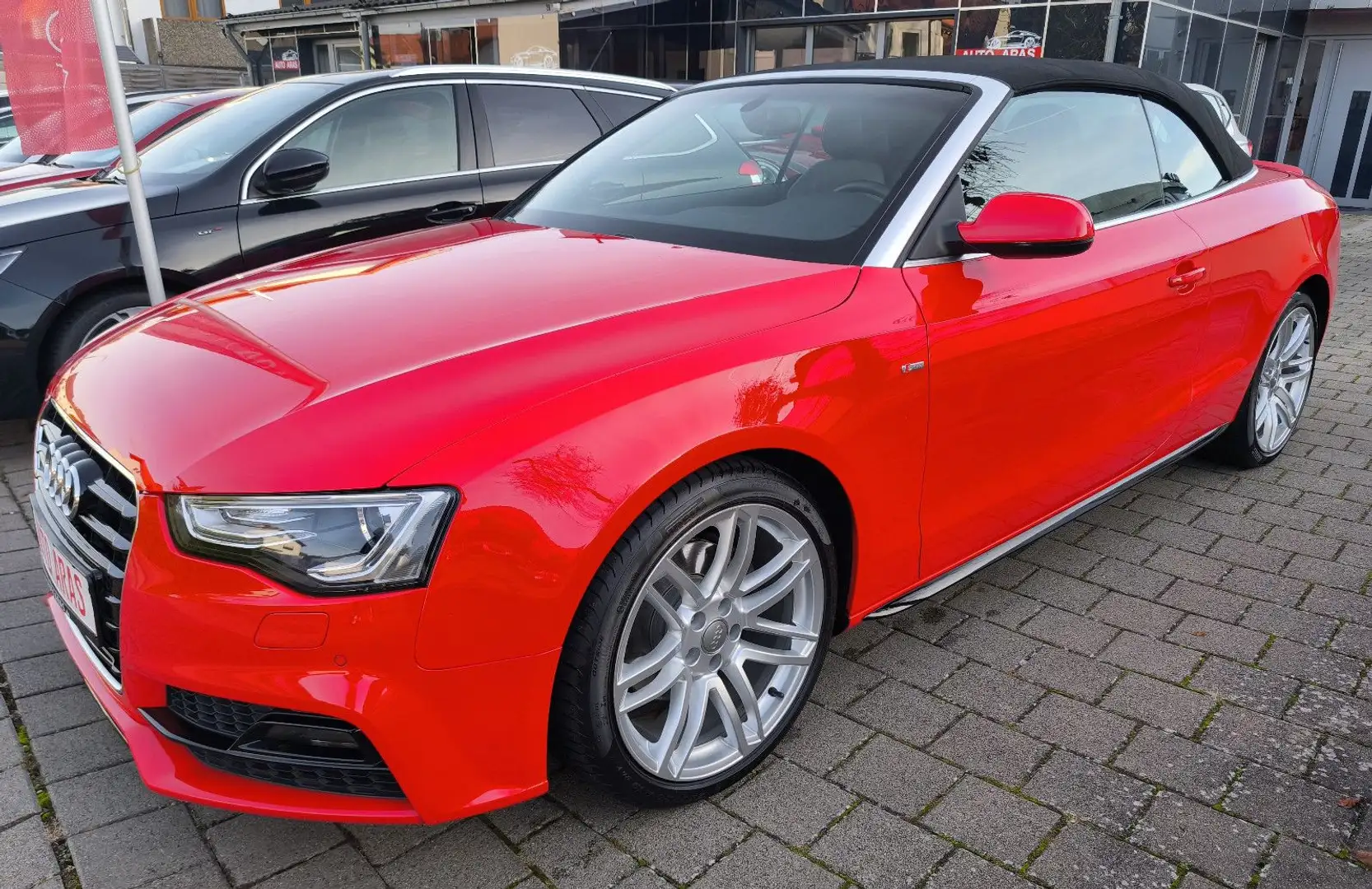 Audi A5 Cabriolet 2.0 TDI S-LINE quattro Rot - 2