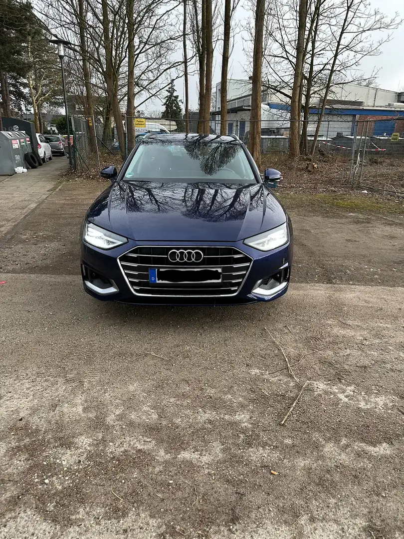 Audi A4 40 TDI advanced Blau - 1