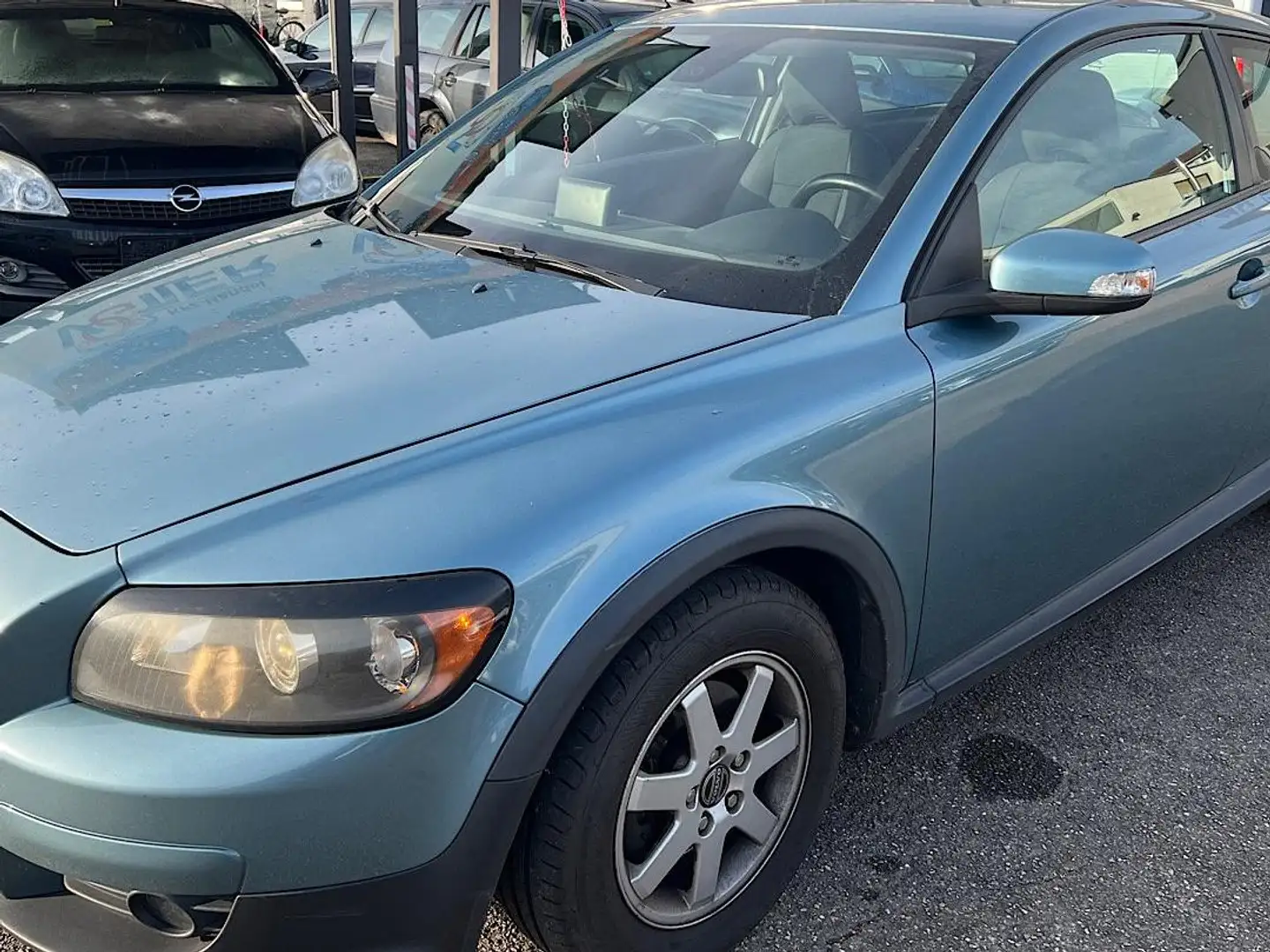 Volvo C30 2.0 107kw-Momentum-aus der Schweiz-Tüv neu Blau - 1