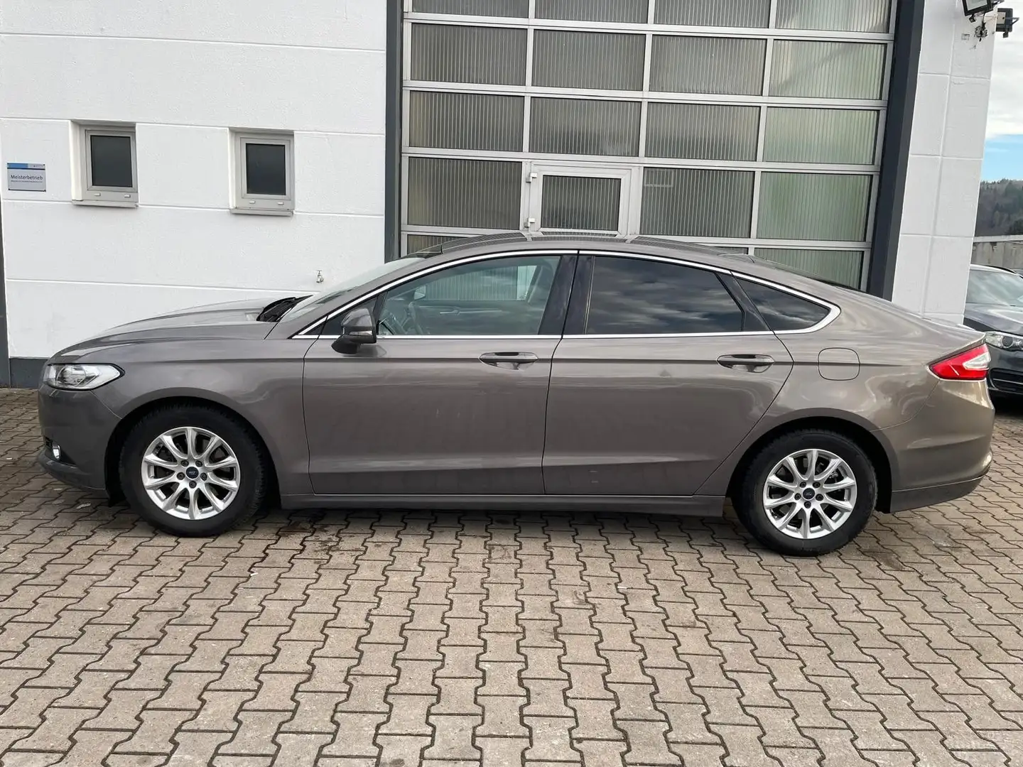 Ford Mondeo Lim. Trend/CARPLAY/KLIMAAUT/KAM Braun - 2