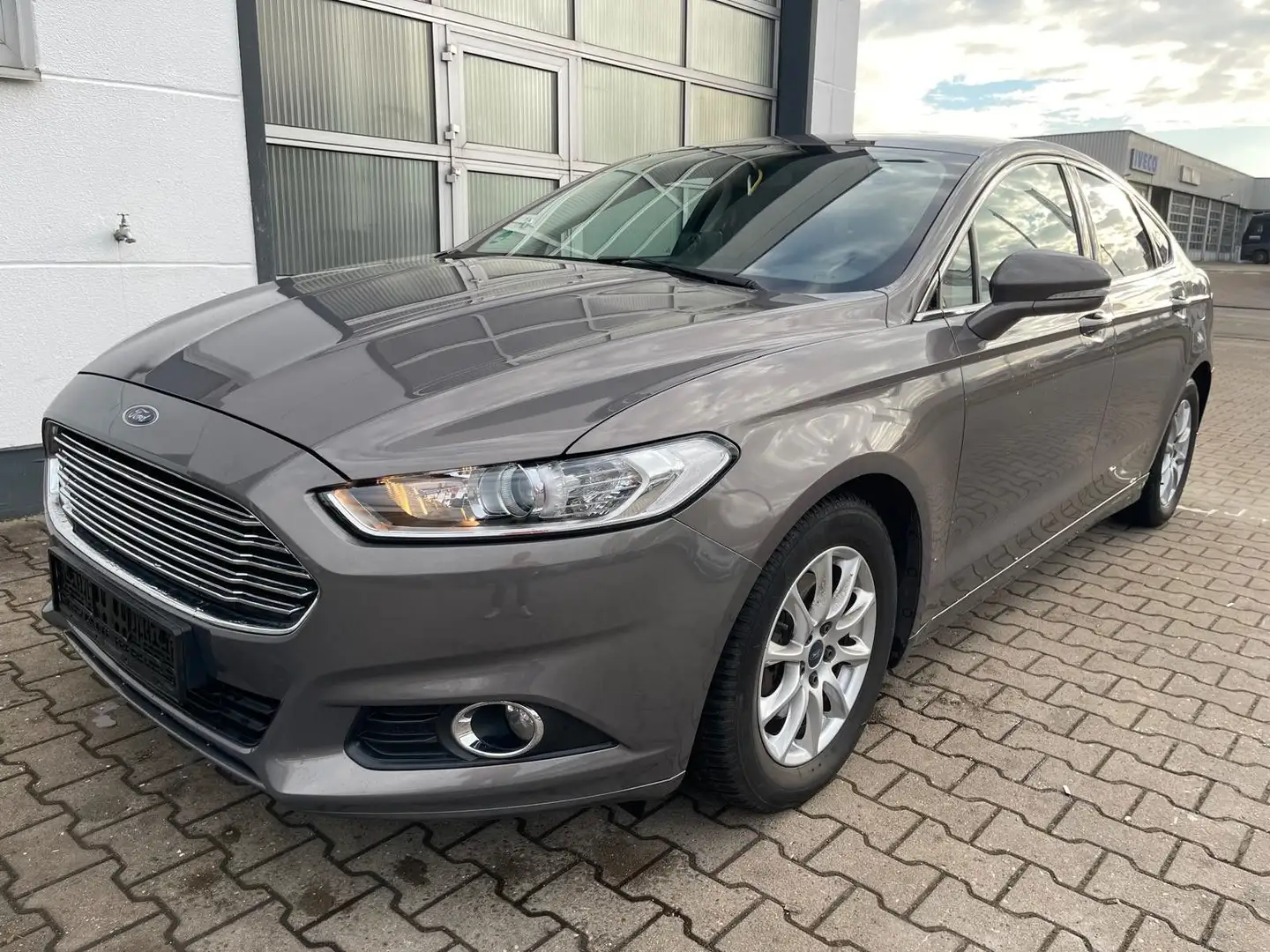 Ford Mondeo Lim. Trend/CARPLAY/KLIMAAUT/KAM Braun - 1