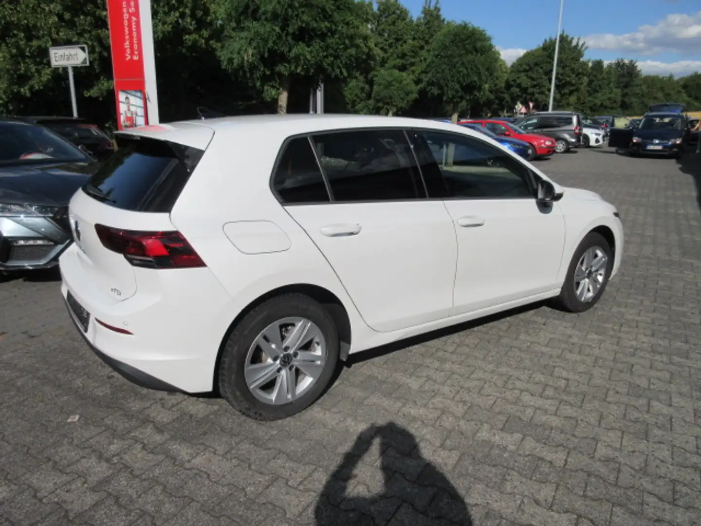 Volkswagen Golf Life 1.5 eTSI DSG NAVI KAMERA ACC ALU APS SITZHZG  Wit - 2