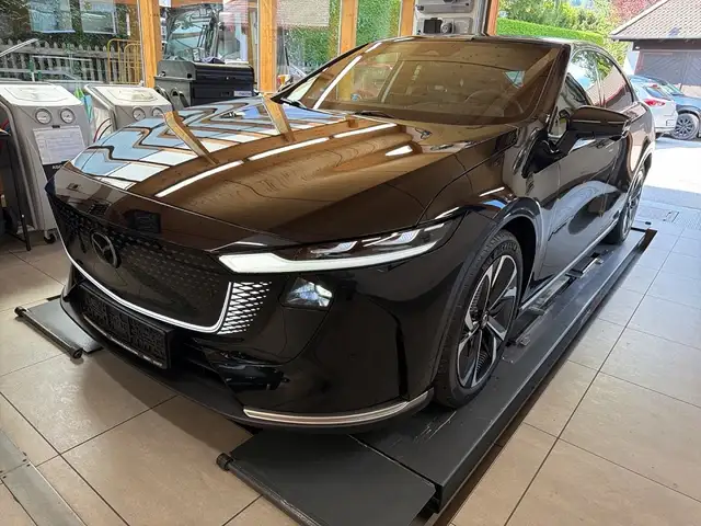 Mazda Mazda6e