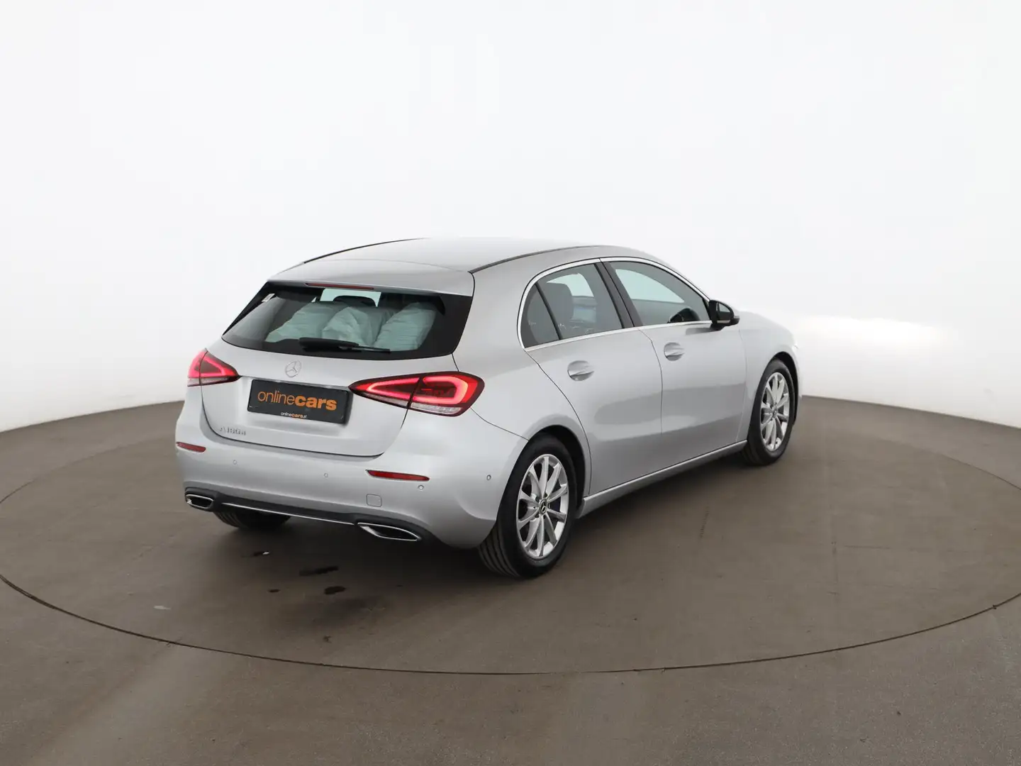 Mercedes-Benz A 180 d Progressive Aut LED LEDER NAVI R-CAM TEMP Grau - 2