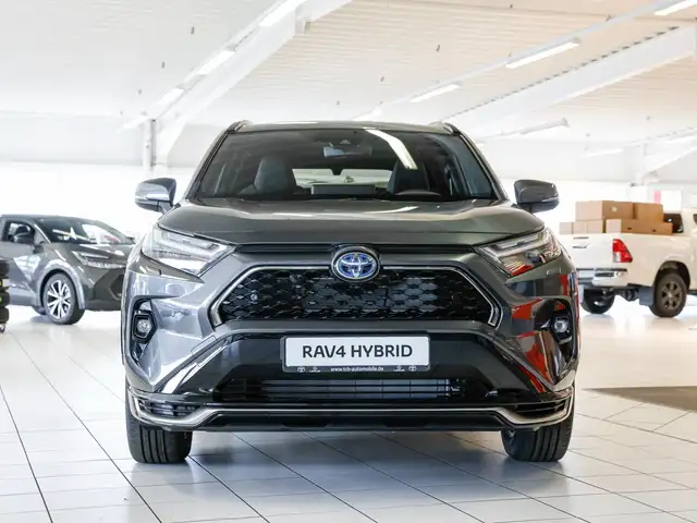 Toyota Rav4 view 3