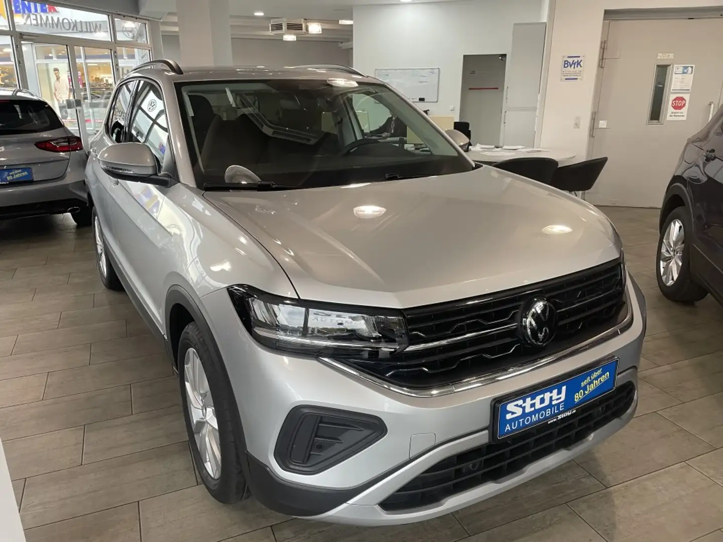 Volkswagen T-Cross 1.0 DSG LED SHZ Kamera PDC Klimaautomatik Silber - 1