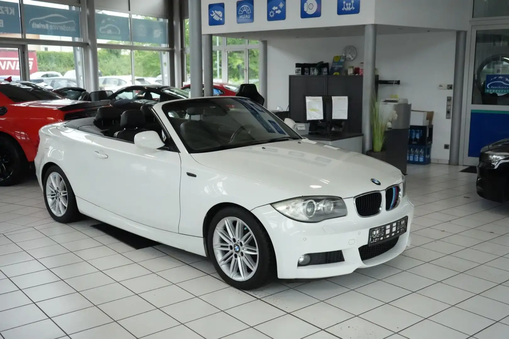 BMW 118 Baureihe 1 Cabrio 118i *M-Sport Blanco - 1
