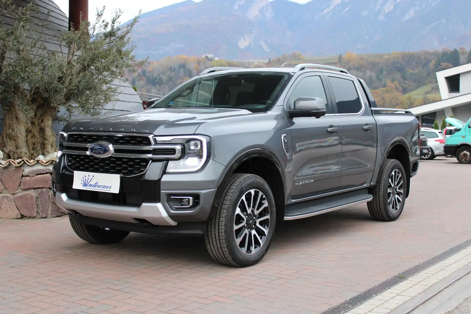 Ford Ranger 3.0D 240cv DC Platinum "PRONTA CONSEGNA" Grigio - 2