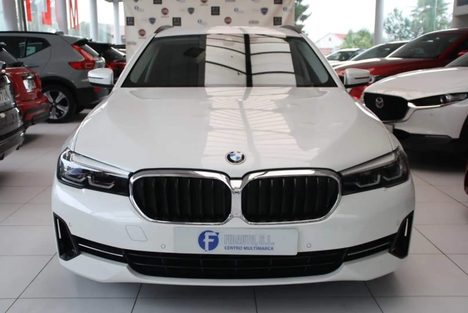BMW 520 520dA Touring Blanco - 2