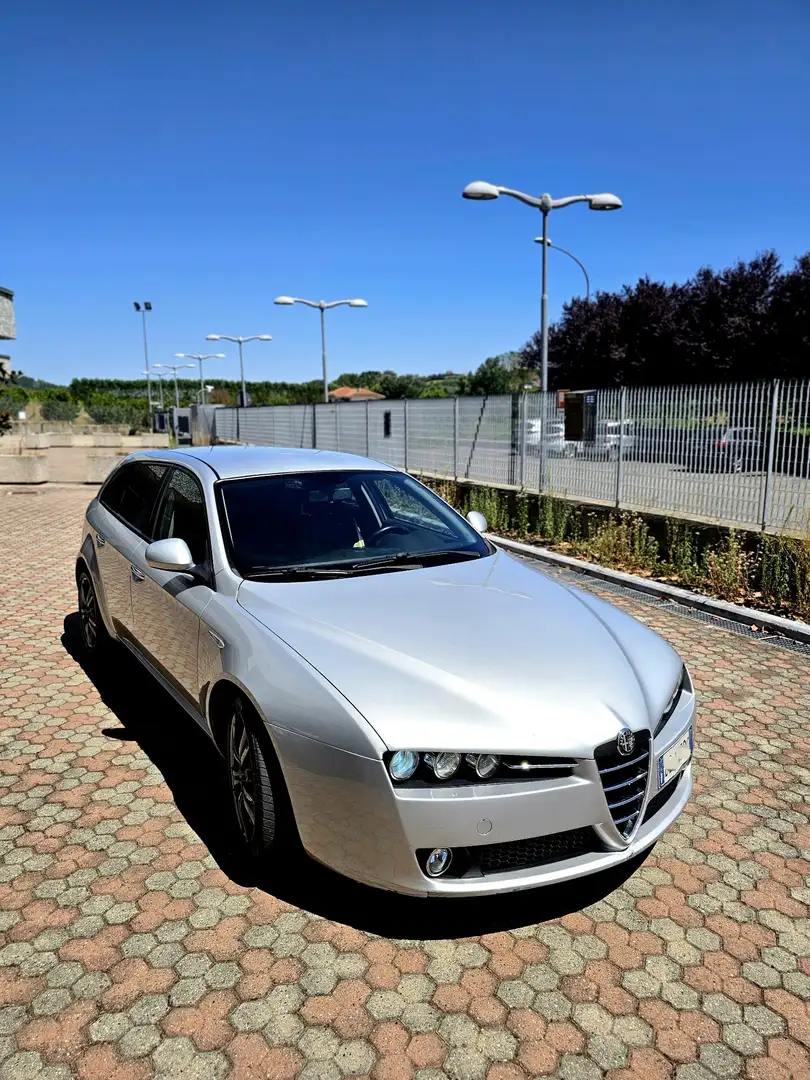 Alfa Romeo 159 SW 1.9 jtdm 16v Distinctive 150cv - 1