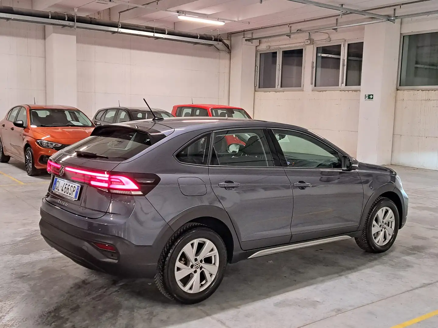 Volkswagen Taigo 1000 TSI 110CV Life Grigio - 2