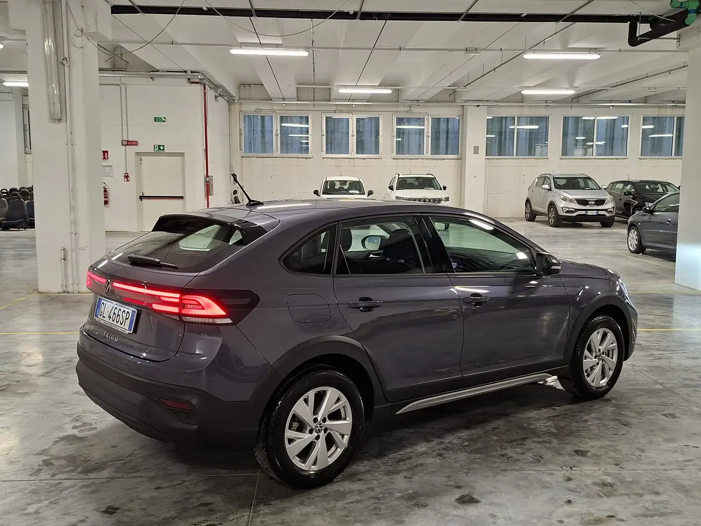 Volkswagen Taigo 1000 TSI 110CV Life Grigio - 2