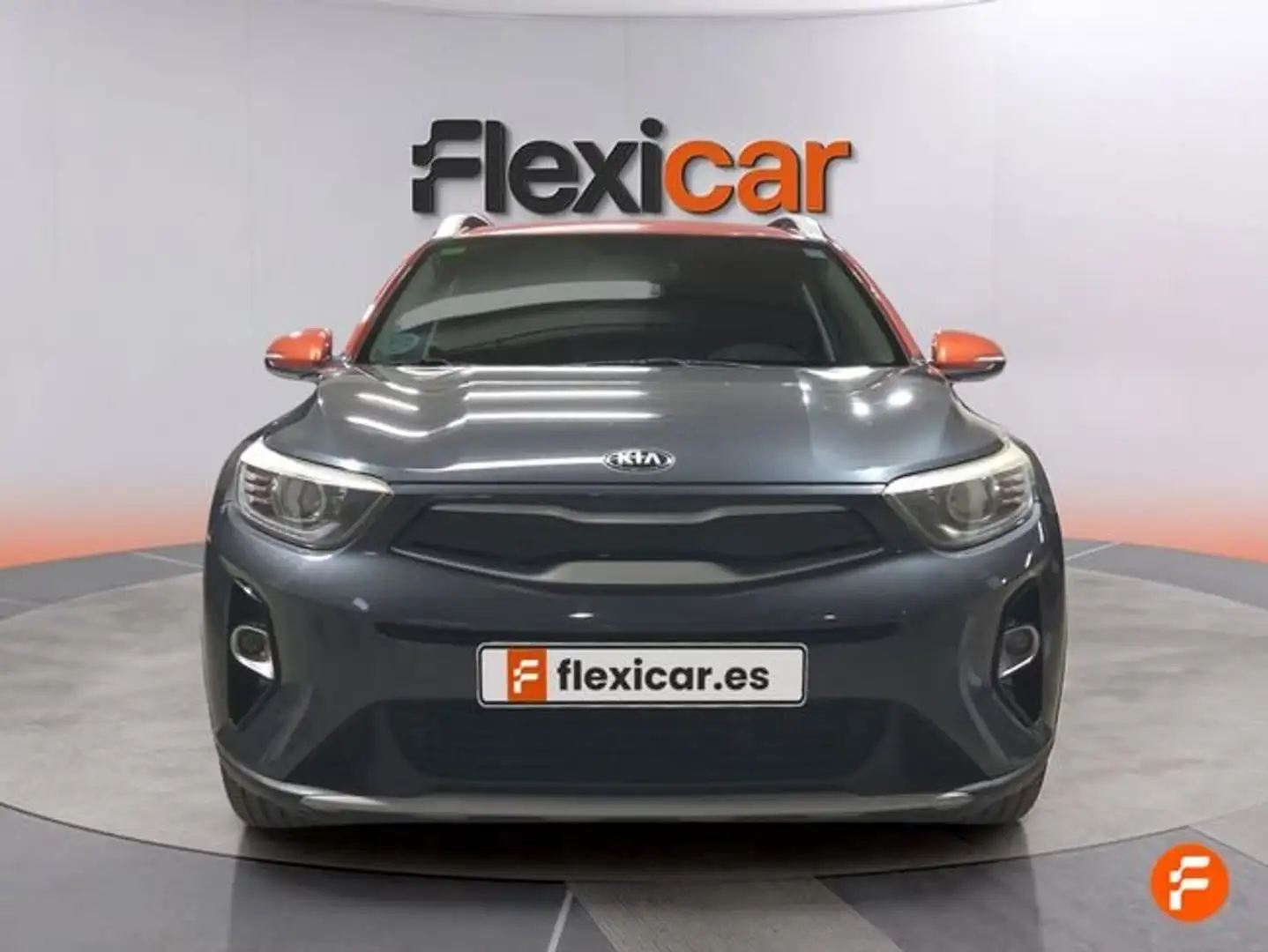 Kia Stonic 1.0 T-GDi Eco-Dynamic Business 120 Gris - 2
