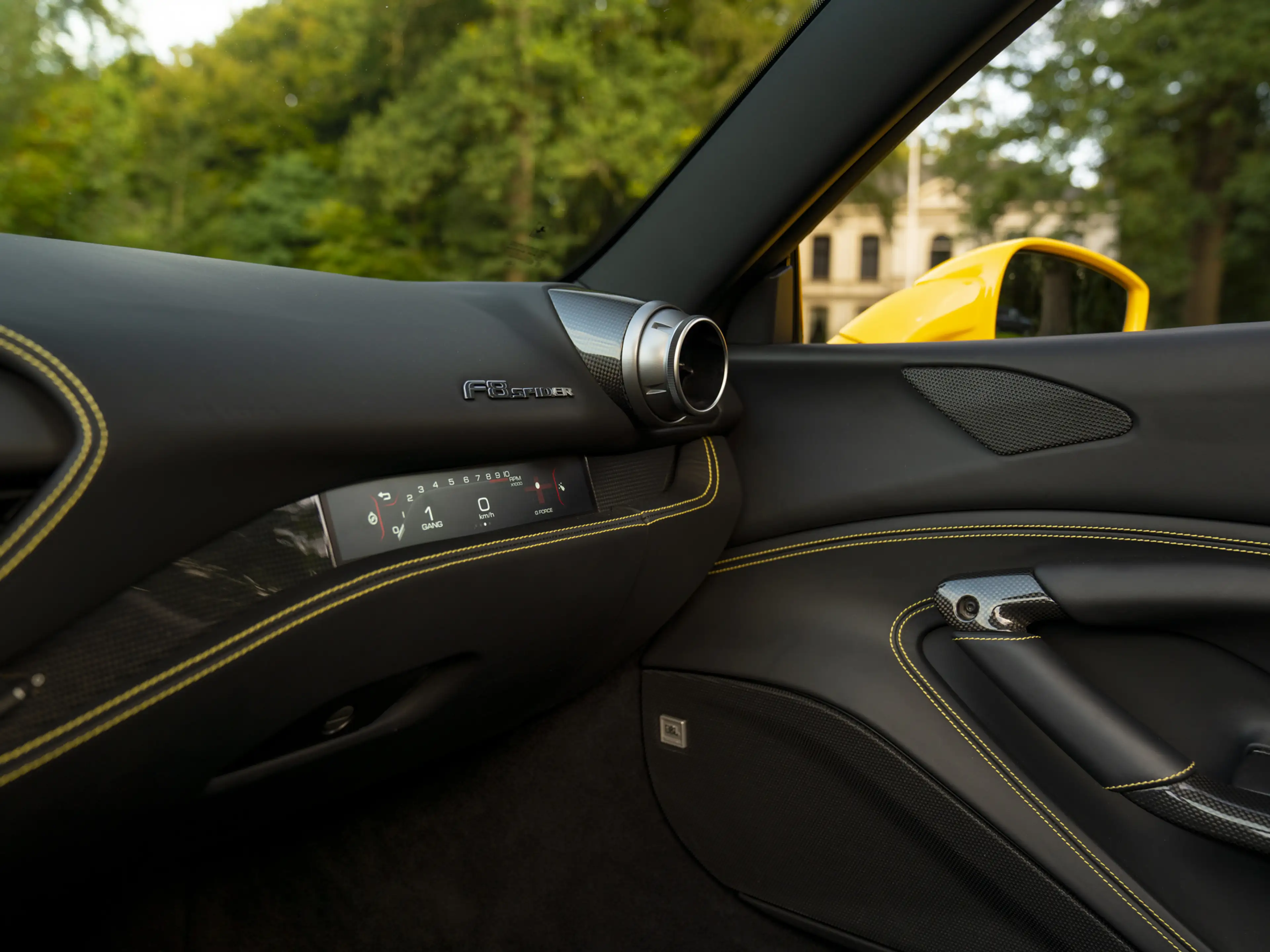 Ferrari F8 Spider 3.9 V8 HELE | Lift | JBL | Carbon interior — photo 11