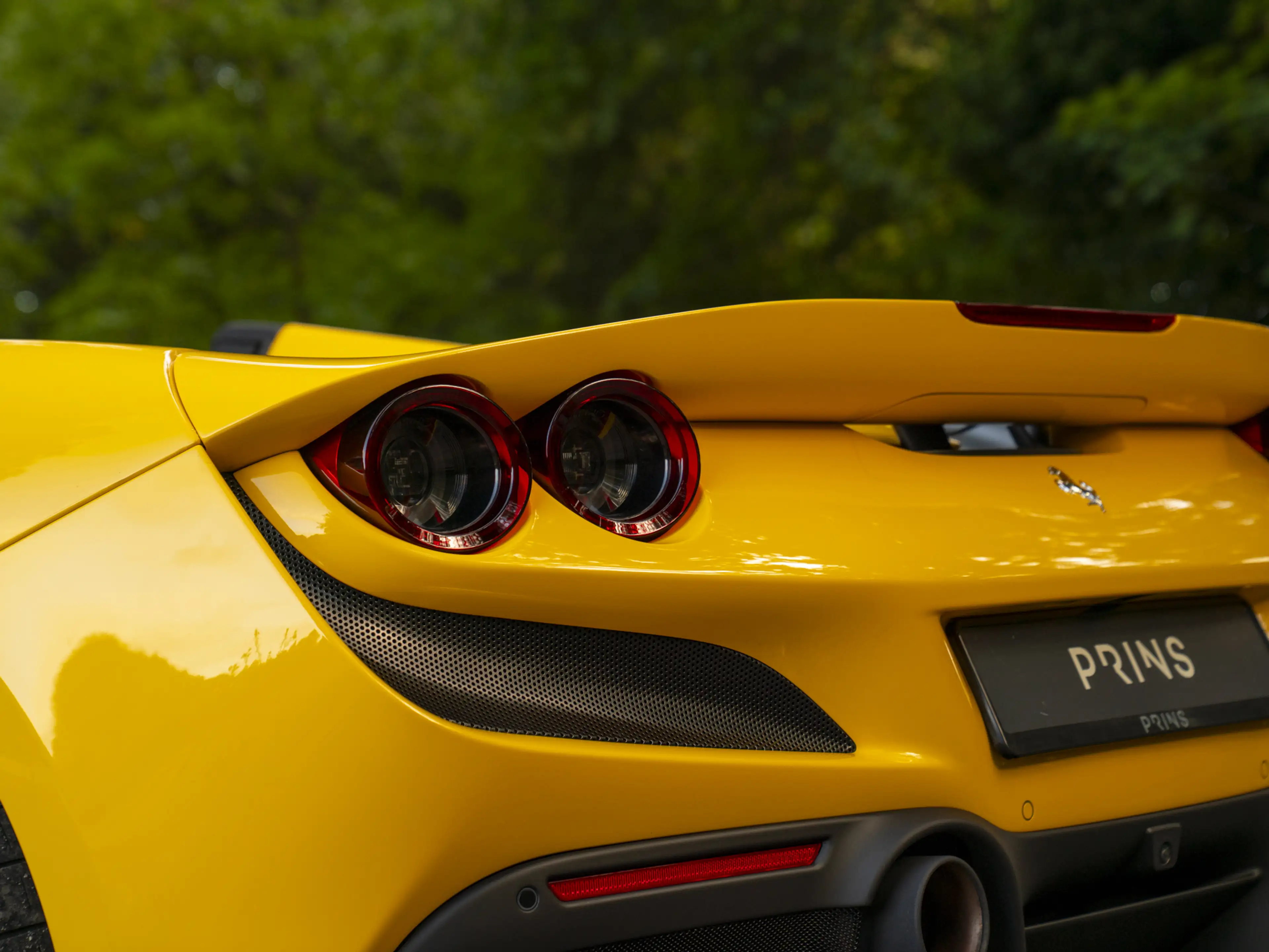 Ferrari F8 Spider 3.9 V8 HELE | Lift | JBL | Carbon interior — photo 32