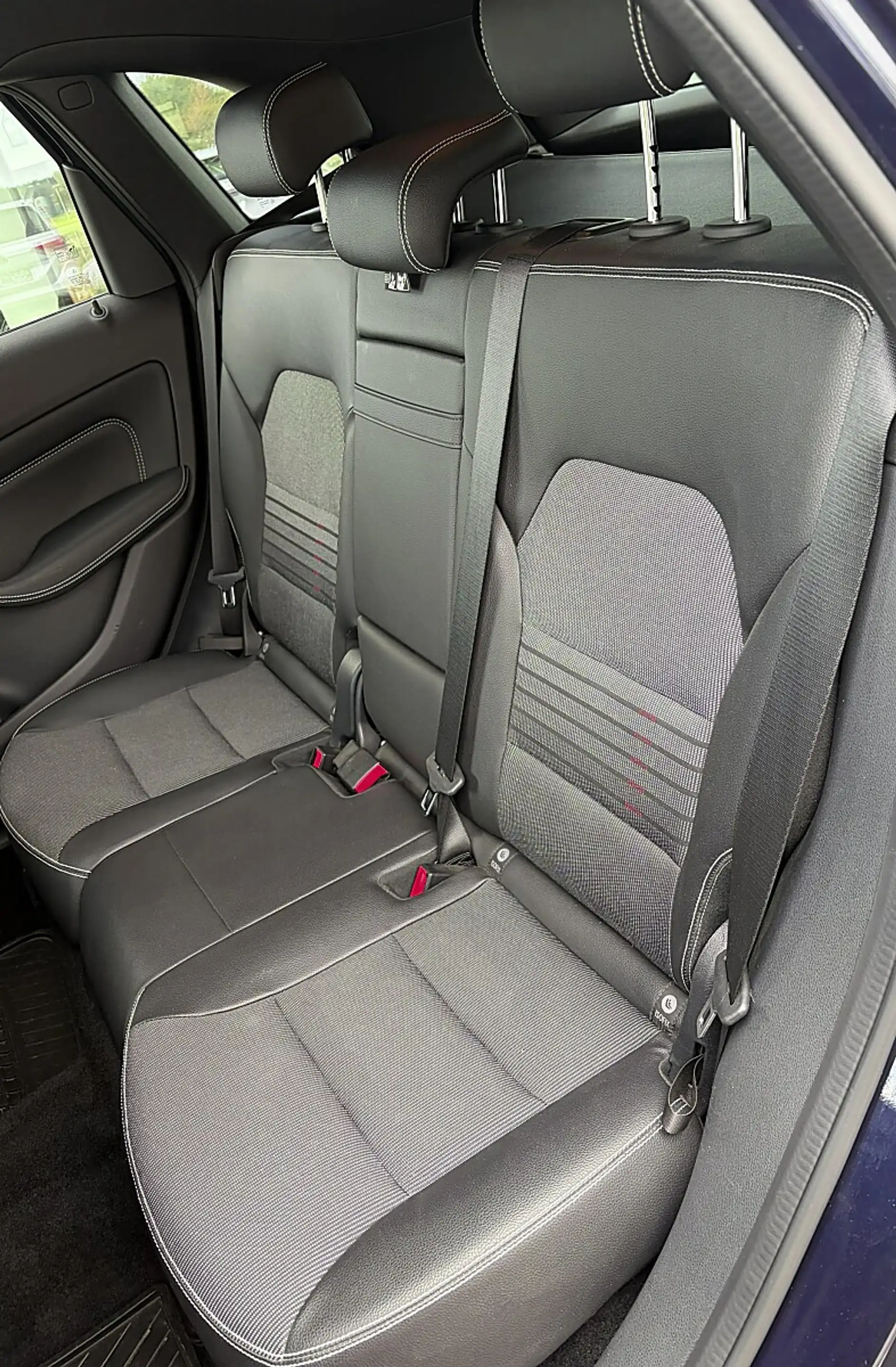 Mercedes-Benz B 200 d 4MATIC Aut. — photo 7