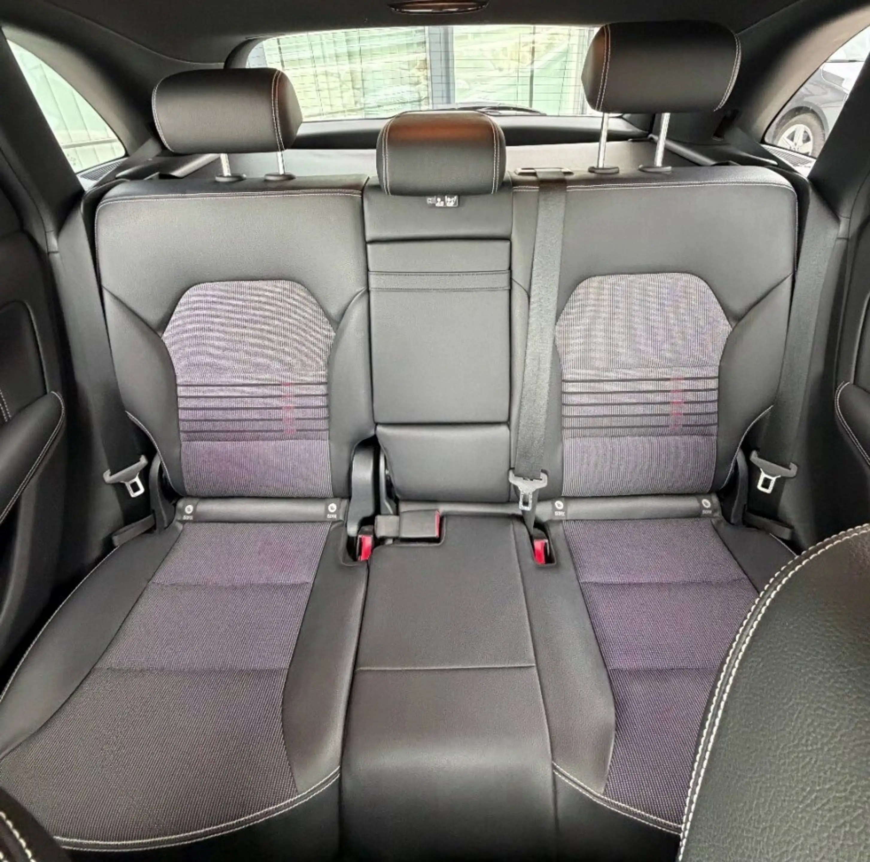 Mercedes-Benz B 200 d 4MATIC Aut. — photo 8