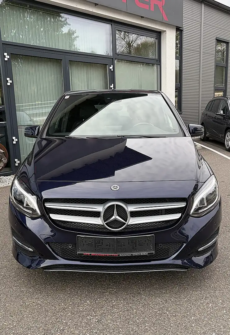 Mercedes-Benz B 200 d 4MATIC Aut. Blau - 2