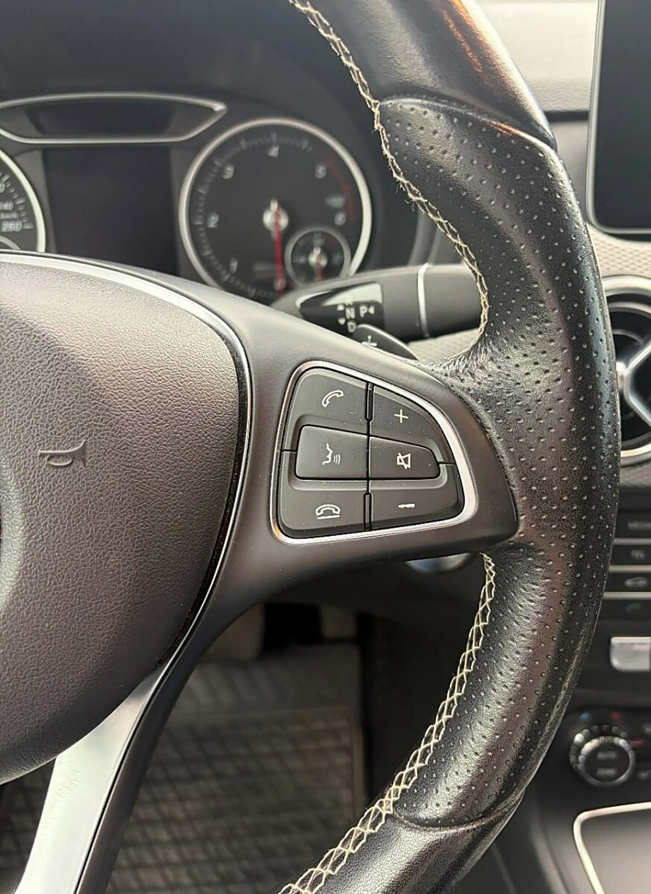 Mercedes-Benz B 200 d 4MATIC Aut. — photo 13