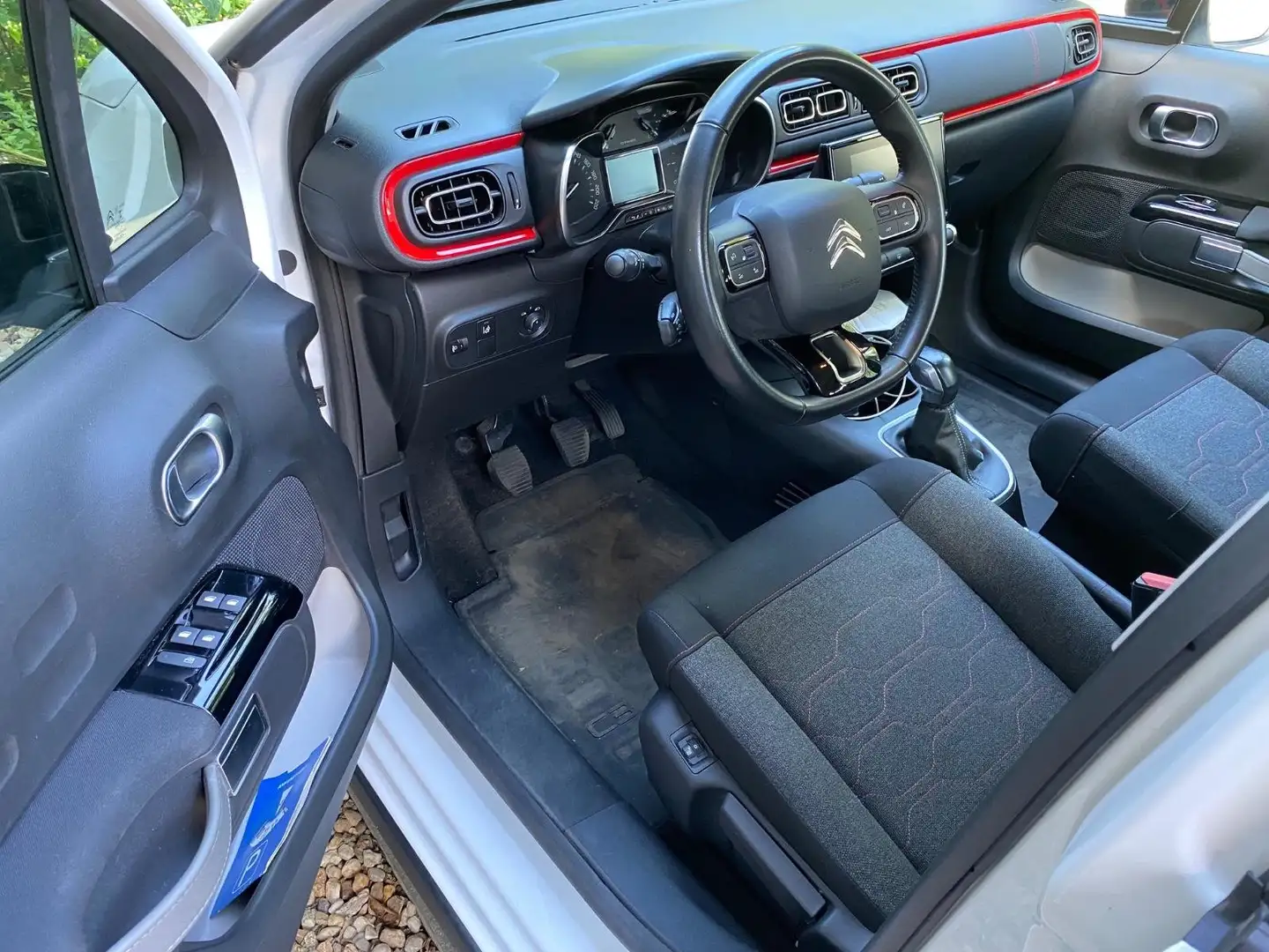 Citroen C3 C3 PureTech 82 5-Gang-Manuell FeelFeel Weiß - 2