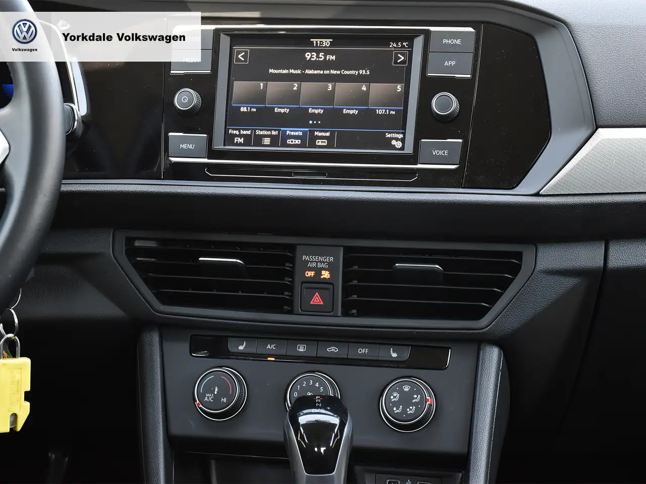 Volkswagen Jetta снимка Volkswagen Jetta