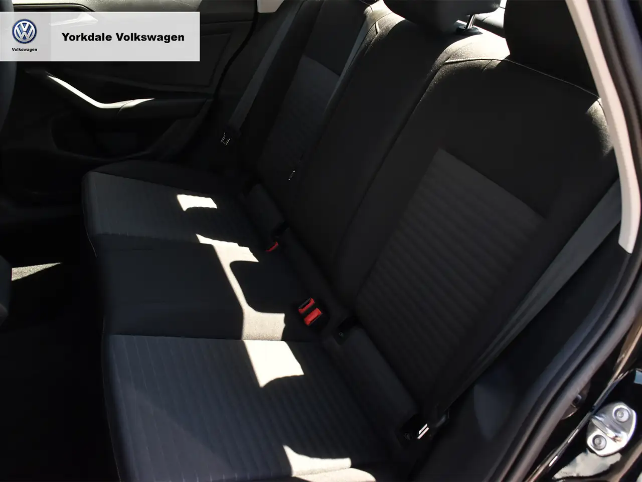 Volkswagen Jetta снимка Volkswagen Jetta