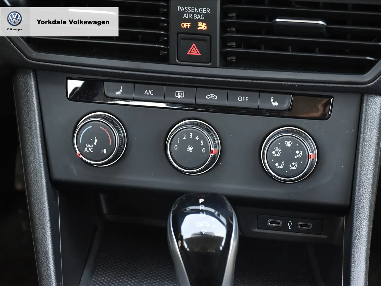 Volkswagen Jetta снимка Volkswagen Jetta