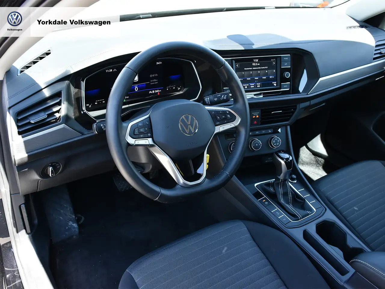 Volkswagen Jetta снимка Volkswagen Jetta