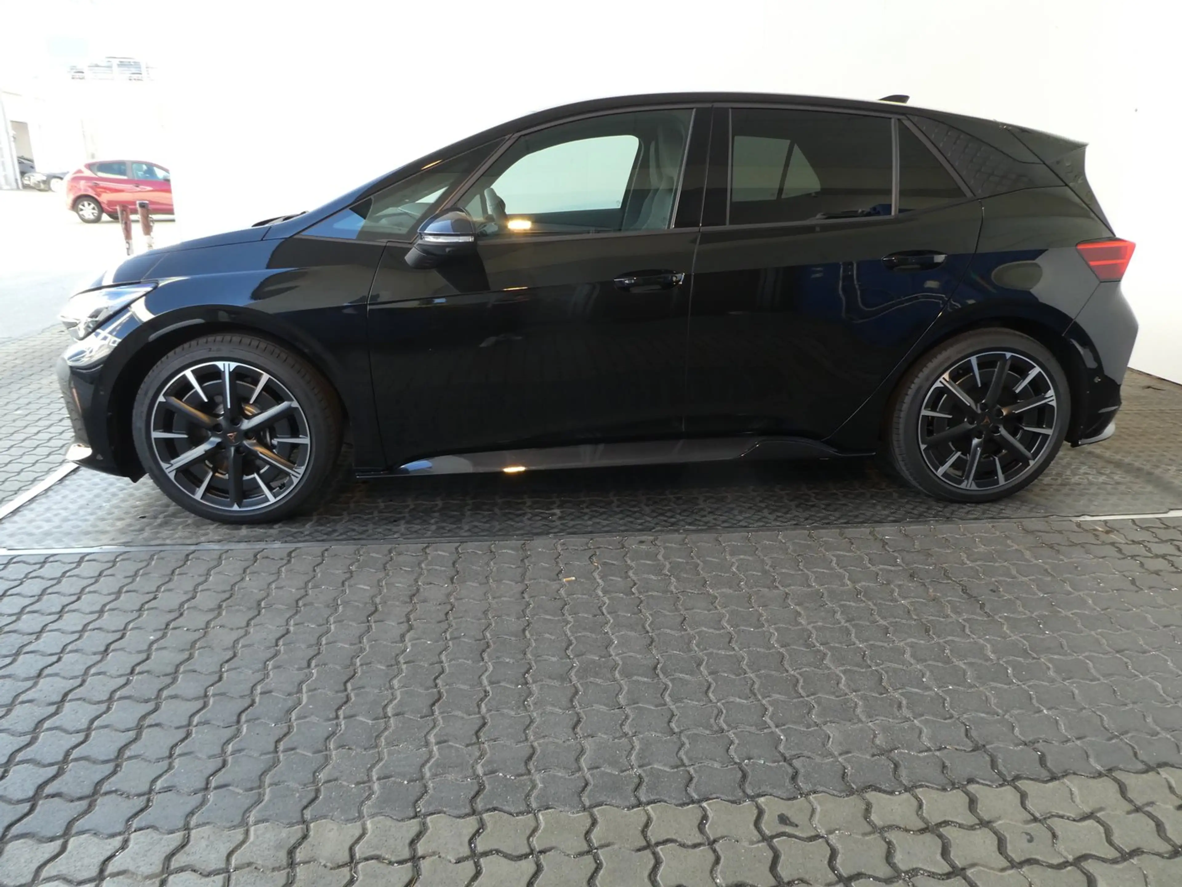 CUPRA Born PLUS 58/61 140kW/190PS — photo 3