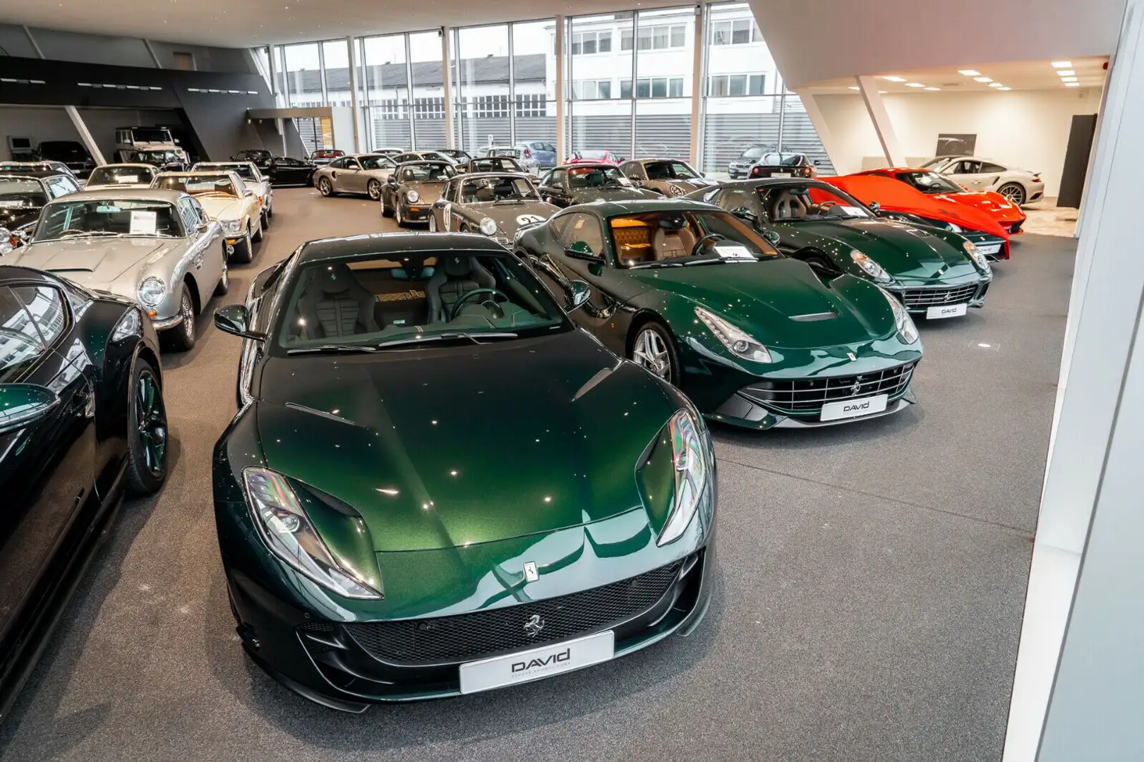 Porsche 992 Carrera 4 GTS Cab. *BOSE*Chrono*18-Wege*360° Argento - 2