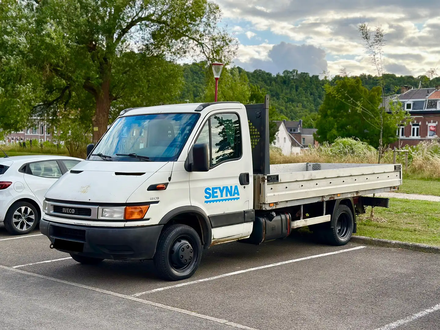 Iveco Daily IVECO Daily - 2.8L Turbo Plateau aluminium Long Blanc - 2
