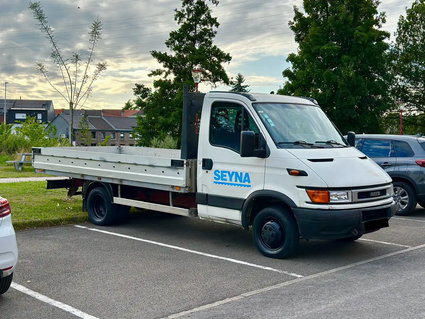 Iveco Daily IVECO Daily - 2.8L Turbo Plateau aluminium Long Blanc - 1