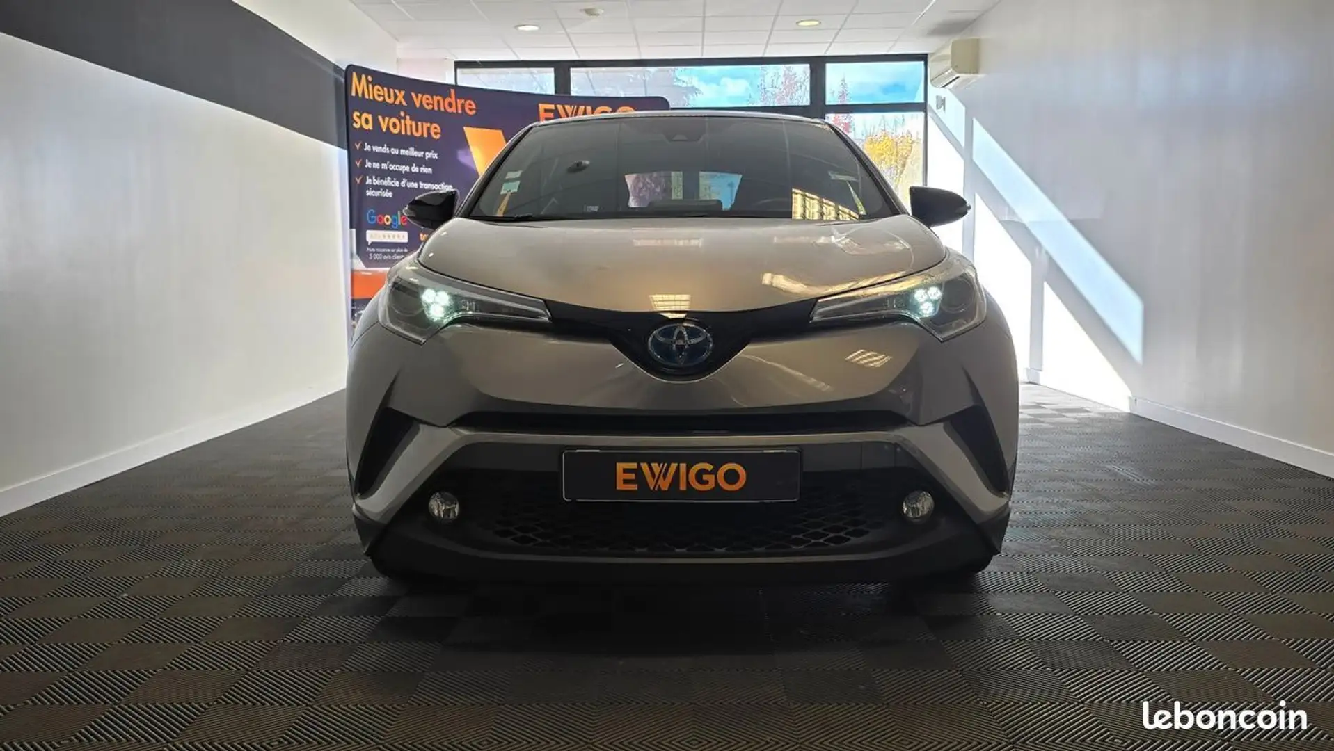 Toyota C-HR 1.8 hsd 122h 100 ch full-hybrid design 4x2 e-cvt bva Grijs - 2